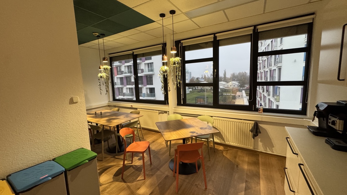 Barázda Center — Iroda Fitout