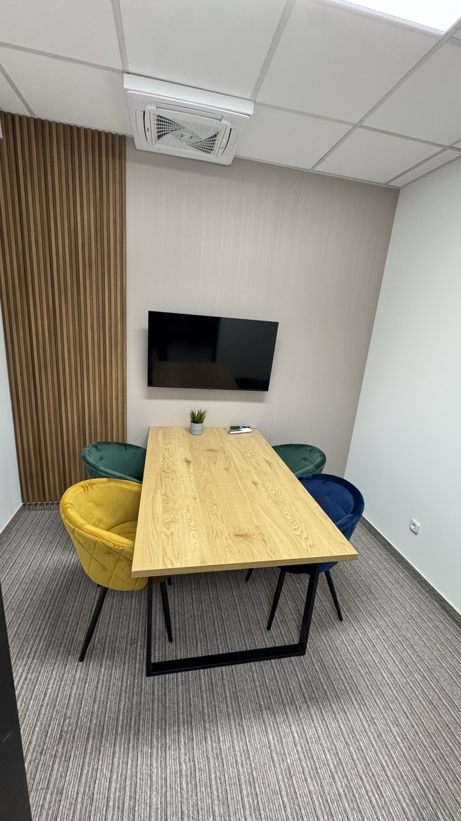 Barázda Center — Iroda Fitout