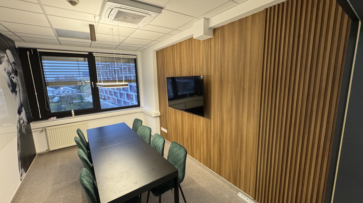 Barázda Center — Iroda Fitout
